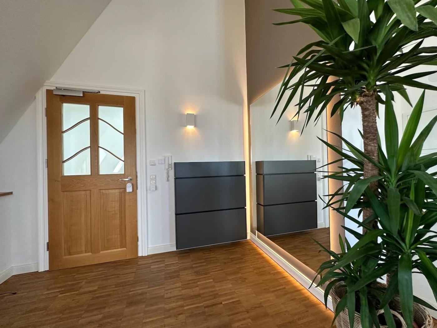 Apartmán Truly - Viel Platz Fuer Business & Familie - Modern, Garage, Fahrstuhl Augsburg Exteriér fotografie